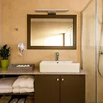 Hotel Emerald *