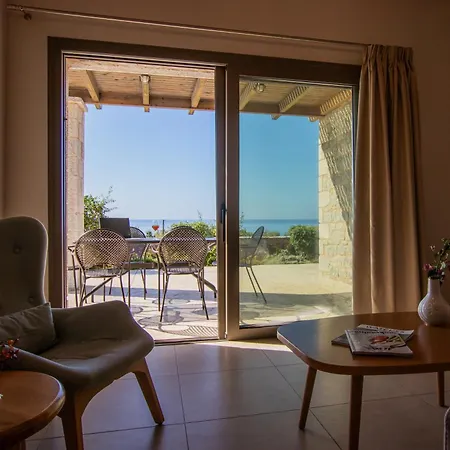 Emerald Hotel Stoúpa